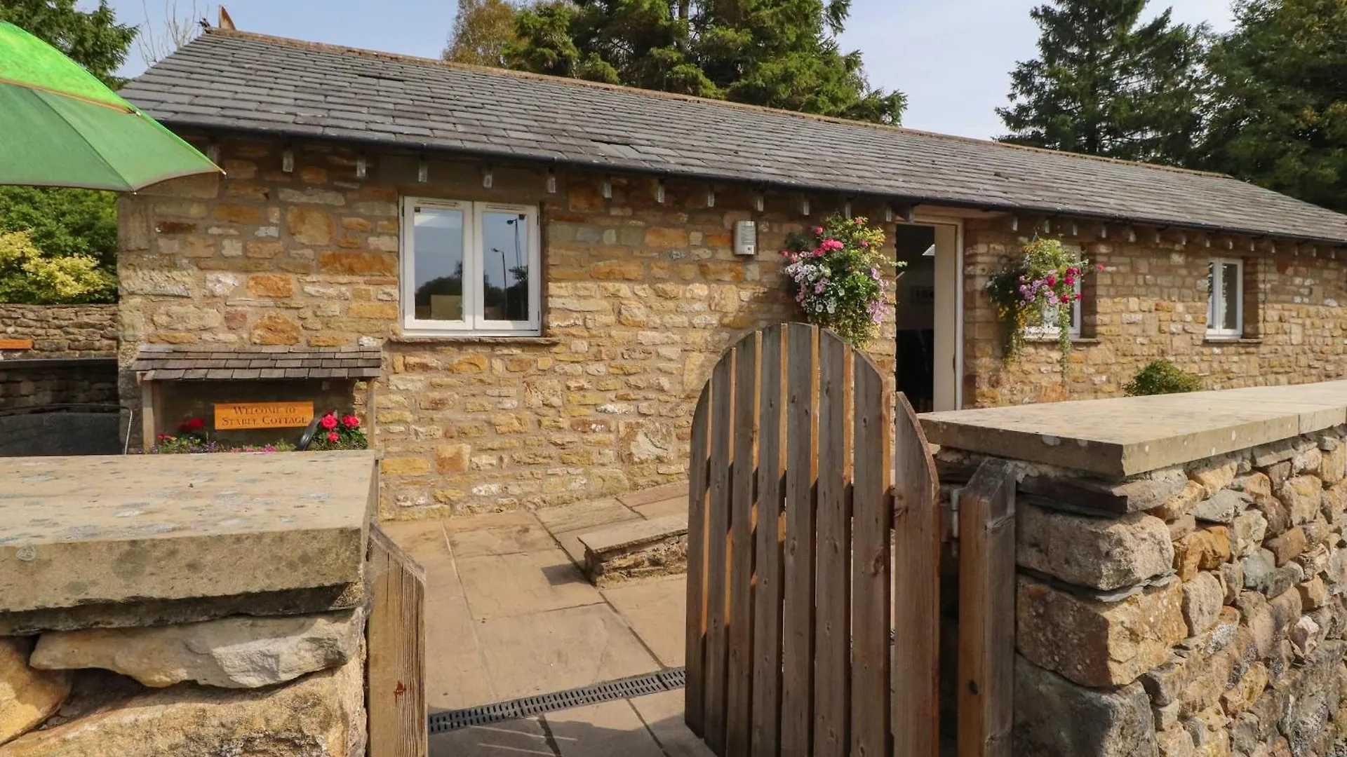 Stable Cottage Burton in Lonsdale 0*,